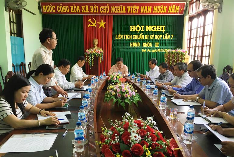 Hội nghị liên tịch chuẩn bị nội dung và các điều kiện chuẩn bị cho kỳ họp thứ Bảy Hội đồng nhân dân huyện Đak Pơ khóa III, nhiệm kỳ 2016 - 2021